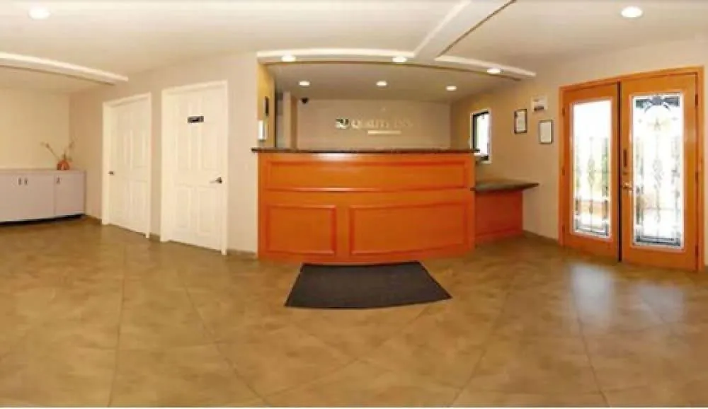 Quality Inn San Bernardino 2*,